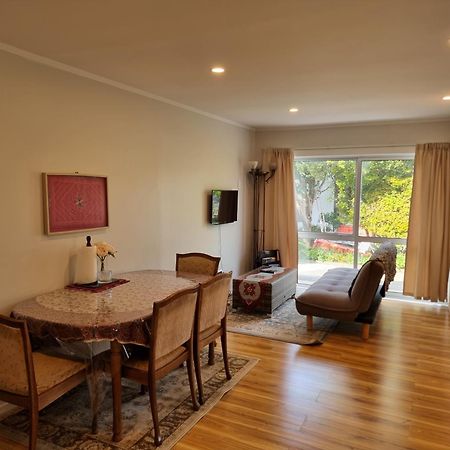 Entire Ground Floor With Full-Privacy And Family-Friendly Popular To Ferry Catchers Wellington Bagian luar foto