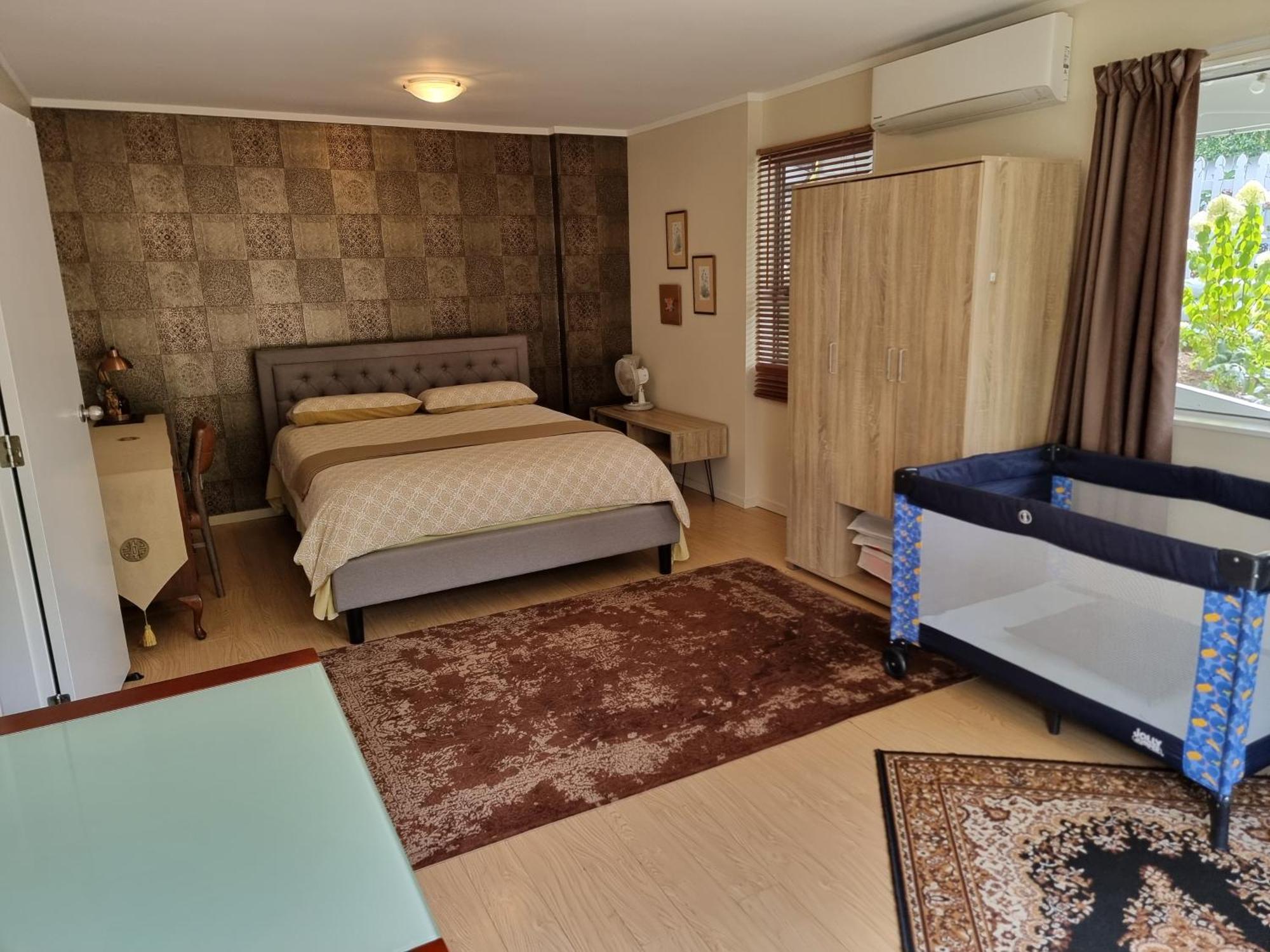 Entire Ground Floor With Full-Privacy And Family-Friendly Popular To Ferry Catchers Wellington Bagian luar foto