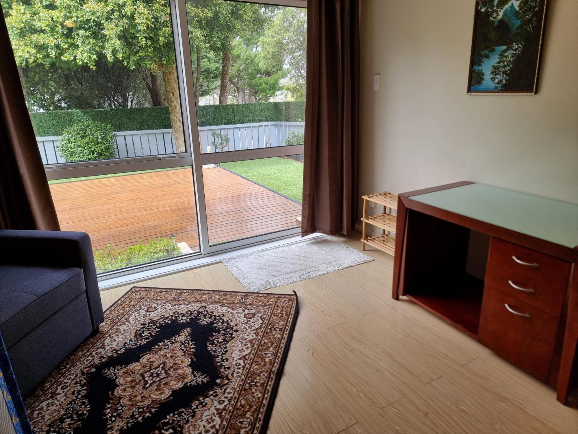 Entire Ground Floor With Full-Privacy And Family-Friendly Popular To Ferry Catchers Wellington Bagian luar foto