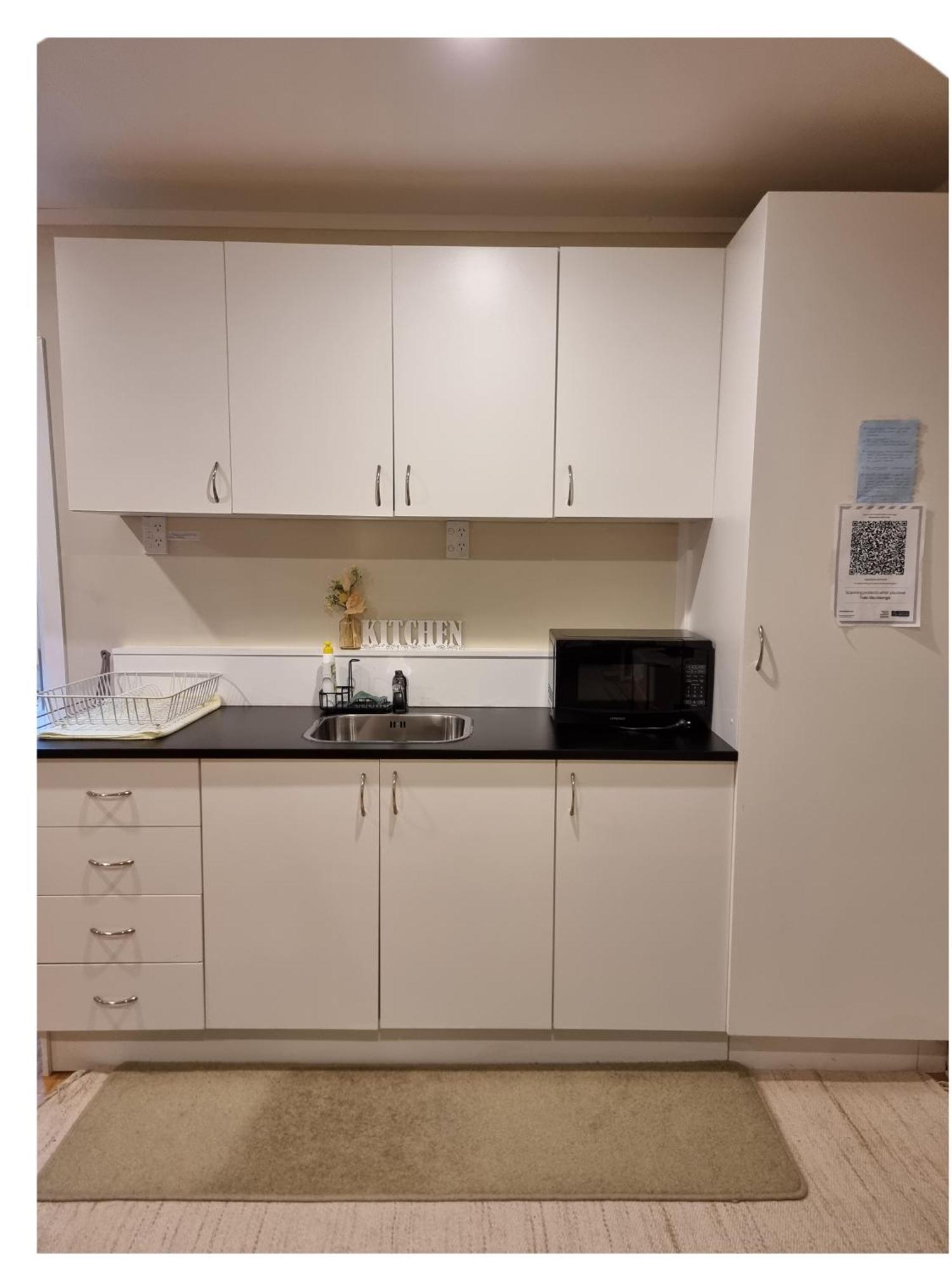 Entire Ground Floor With Full-Privacy And Family-Friendly Popular To Ferry Catchers Wellington Bagian luar foto