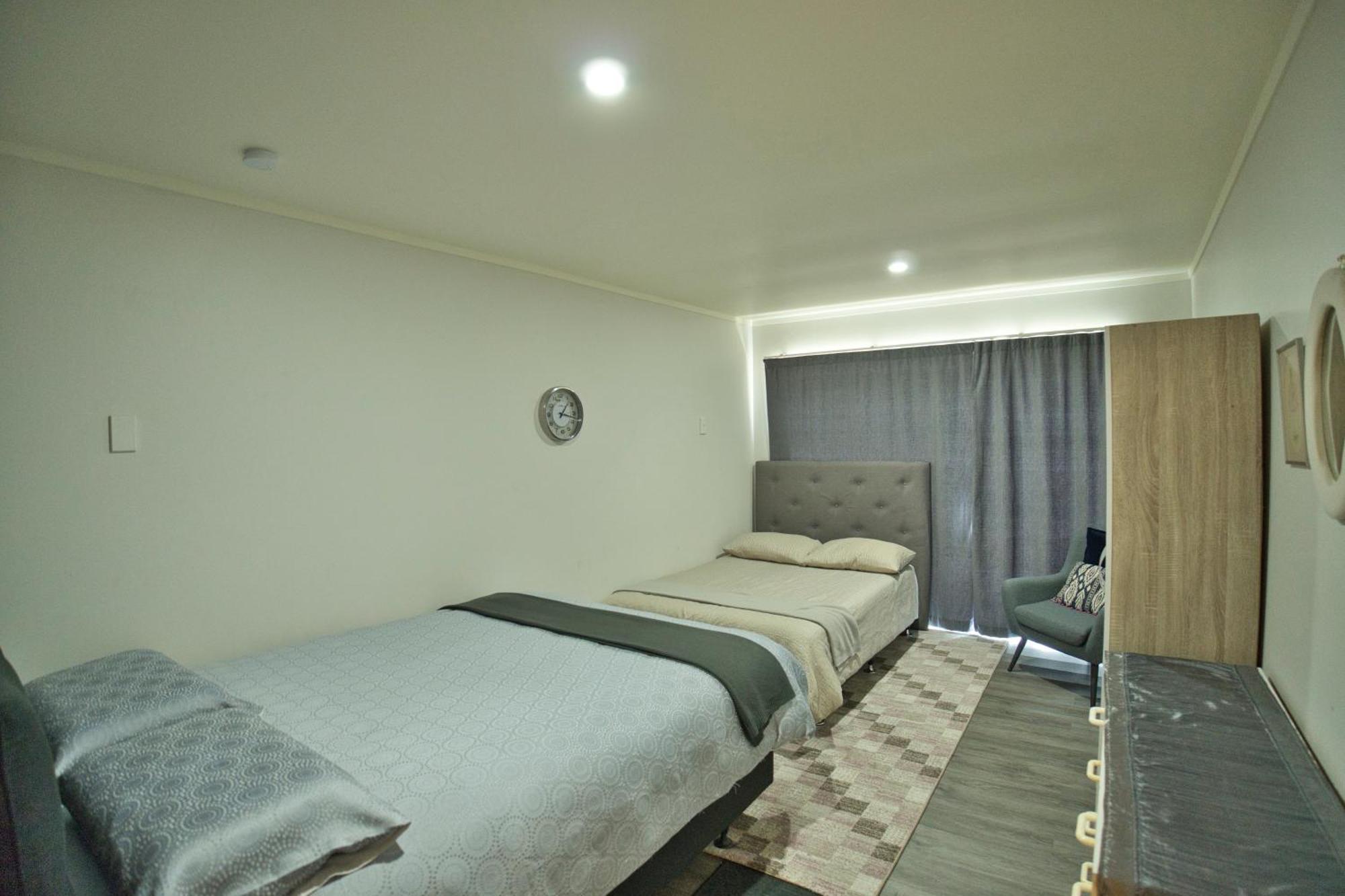 Entire Ground Floor With Full-Privacy And Family-Friendly Popular To Ferry Catchers Wellington Bagian luar foto