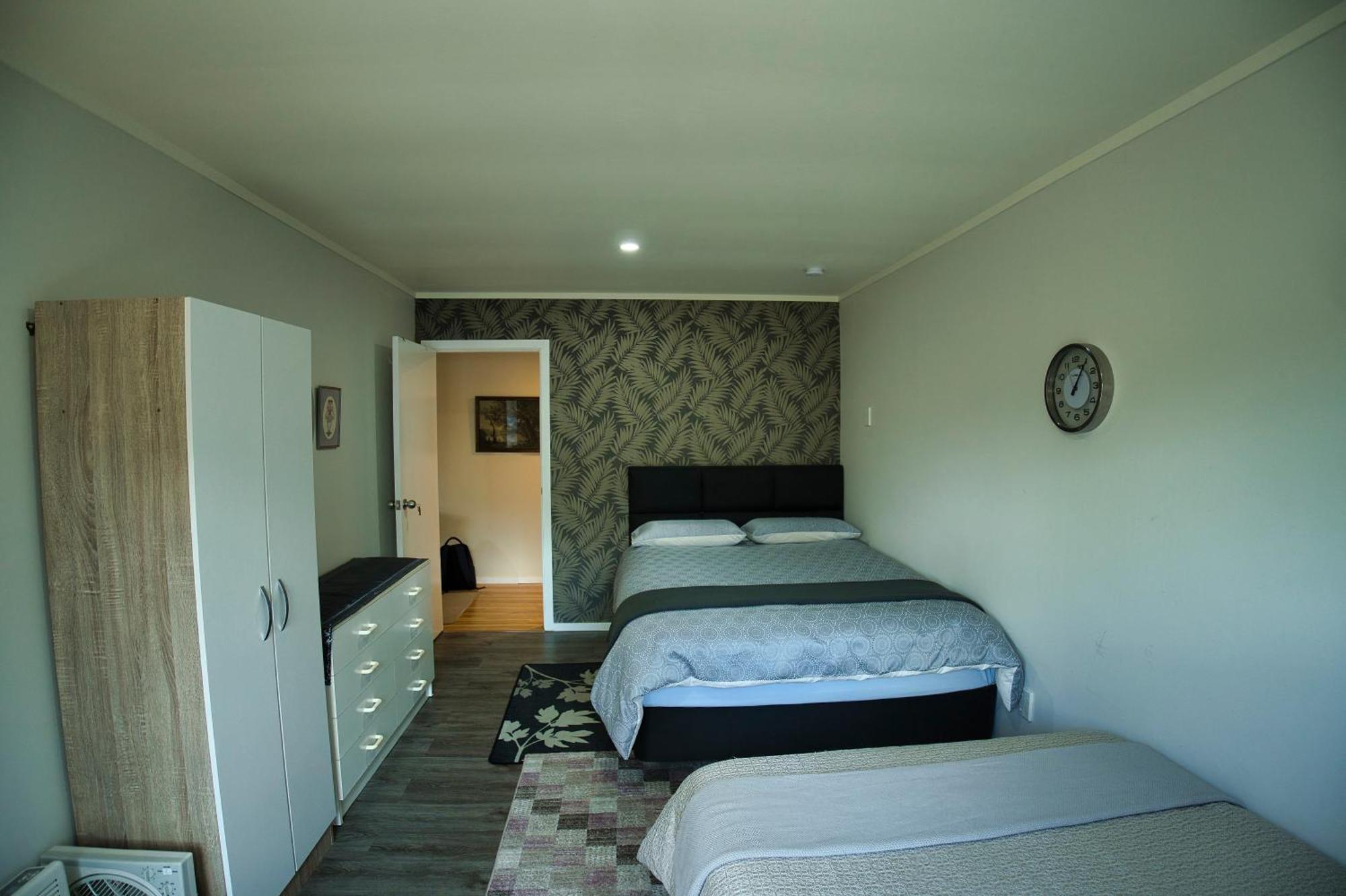Entire Ground Floor With Full-Privacy And Family-Friendly Popular To Ferry Catchers Wellington Bagian luar foto