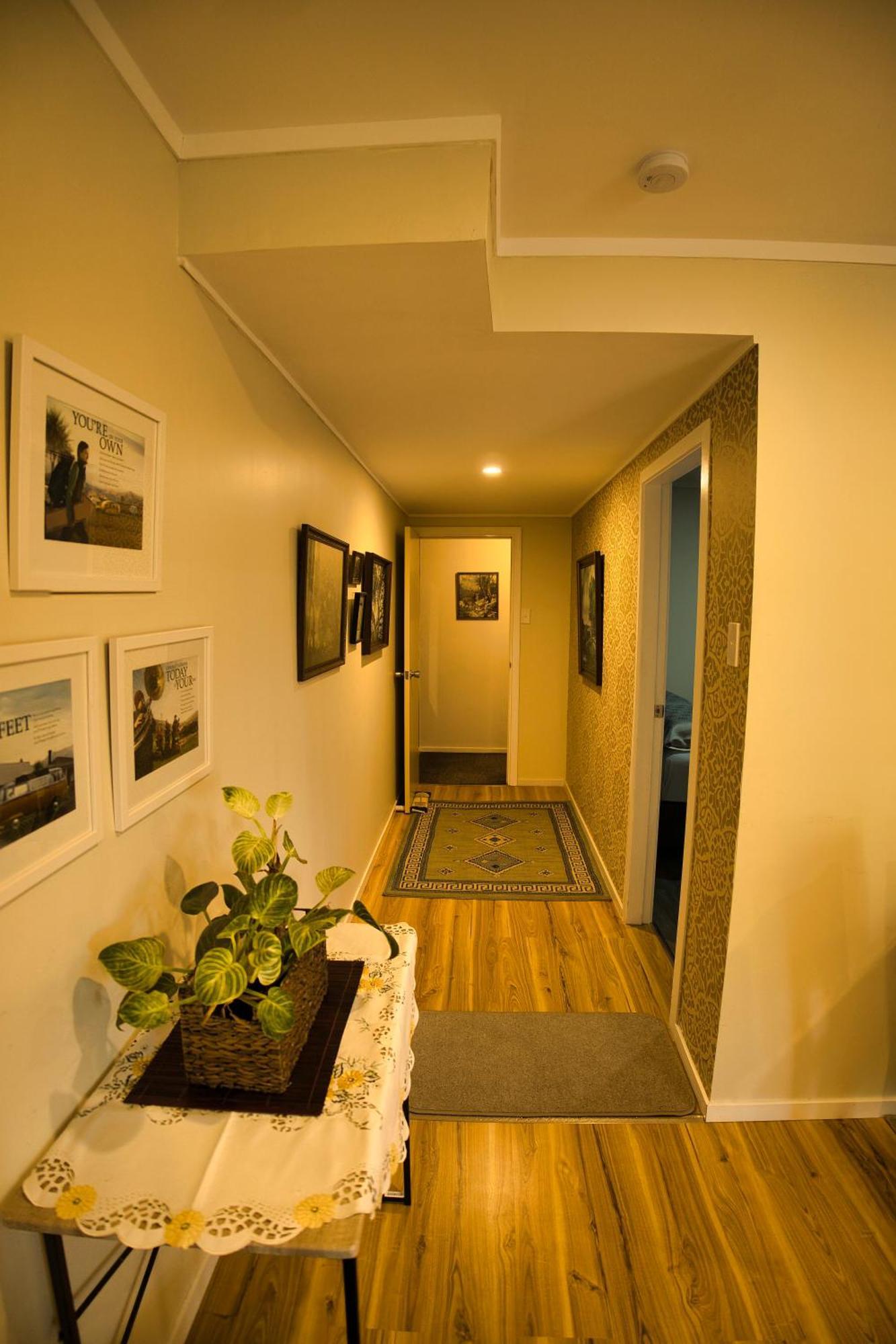 Entire Ground Floor With Full-Privacy And Family-Friendly Popular To Ferry Catchers Wellington Bagian luar foto