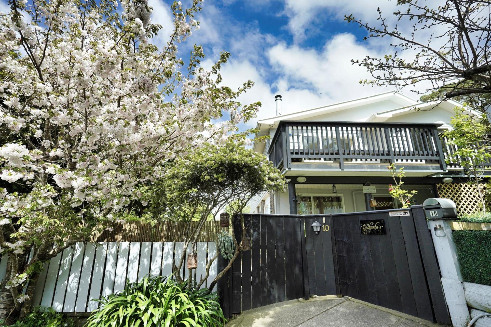Entire Ground Floor With Full-Privacy And Family-Friendly Popular To Ferry Catchers Wellington Bagian luar foto