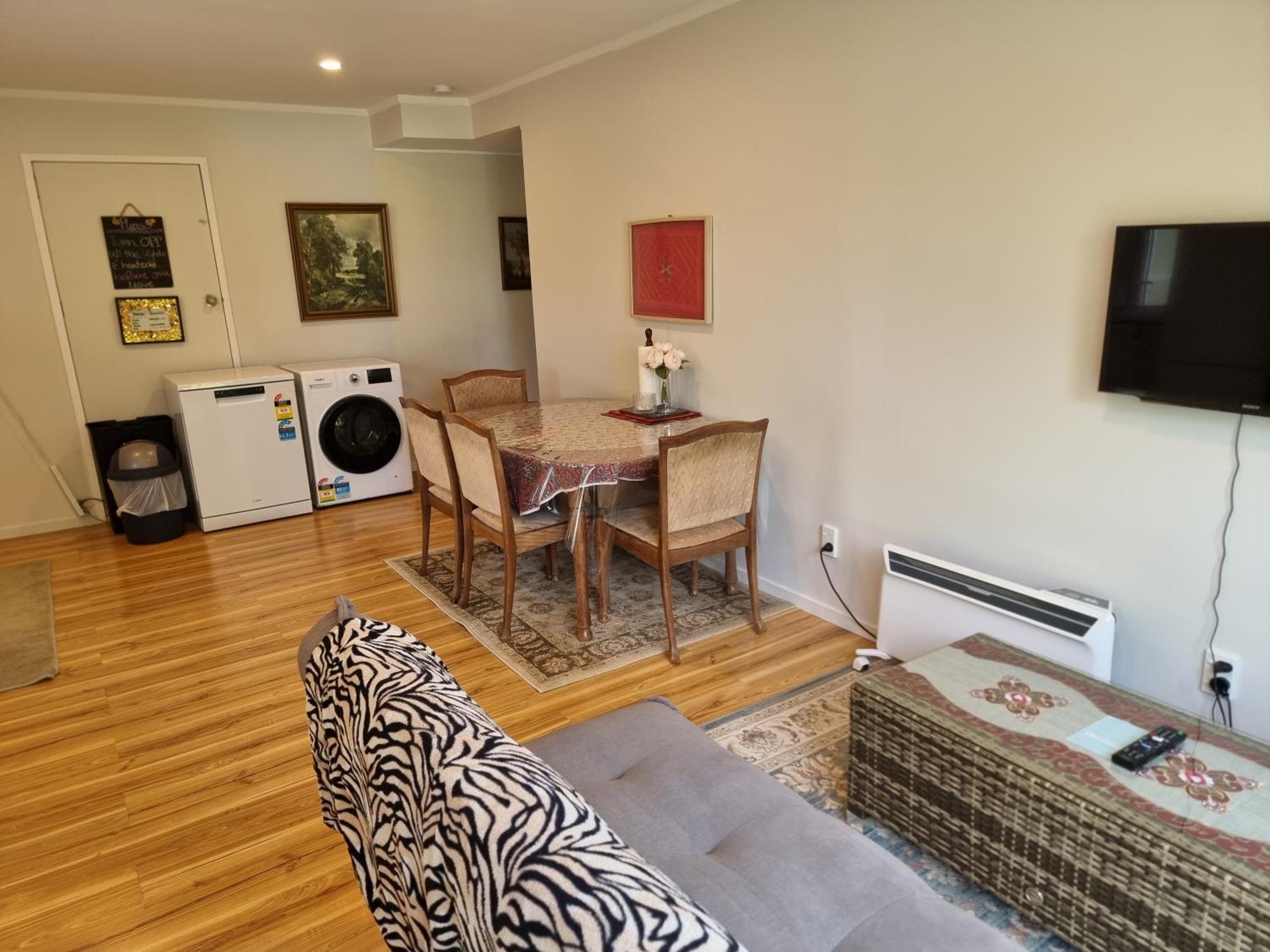Entire Ground Floor With Full-Privacy And Family-Friendly Popular To Ferry Catchers Wellington Bagian luar foto