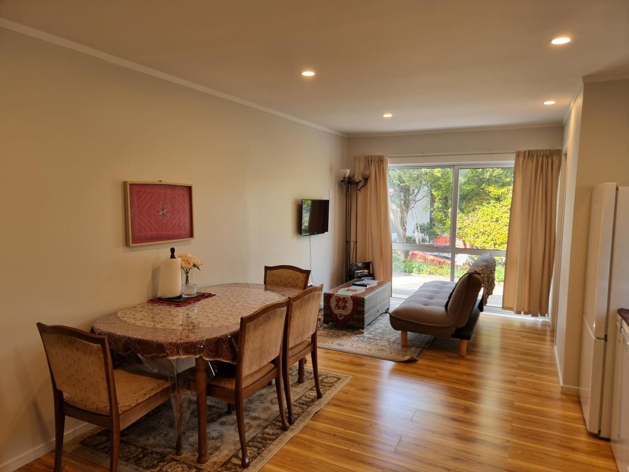 Entire Ground Floor With Full-Privacy And Family-Friendly Popular To Ferry Catchers Wellington Bagian luar foto