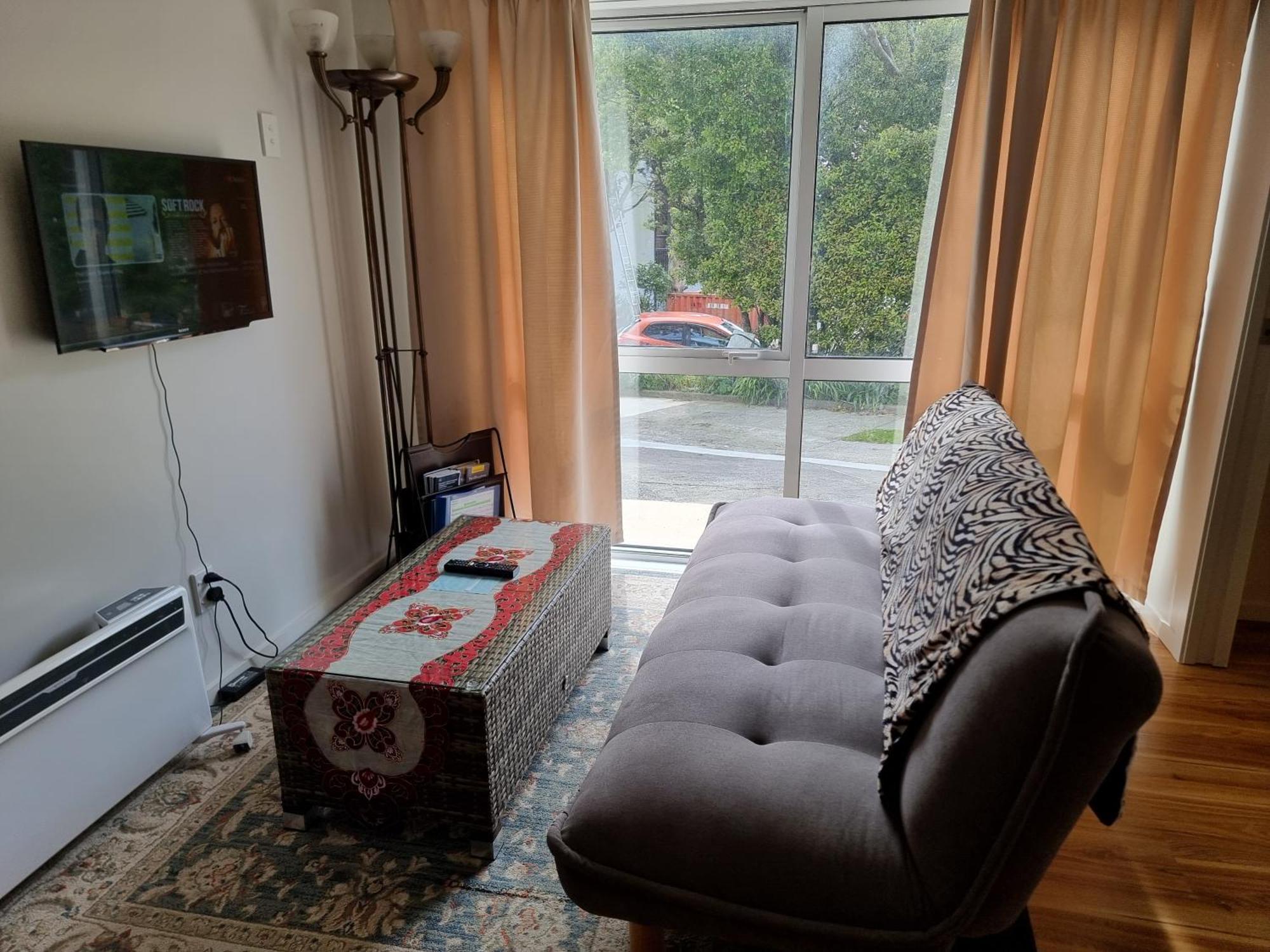 Entire Ground Floor With Full-Privacy And Family-Friendly Popular To Ferry Catchers Wellington Bagian luar foto